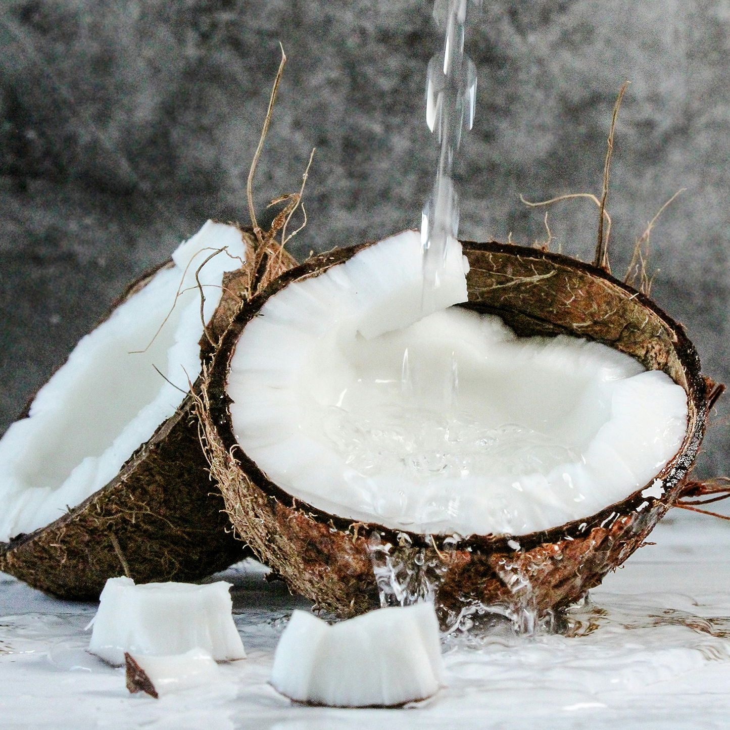 Coconut: Natural Bath Bomb to Nourish and Soften Skin with Tropical Hydration